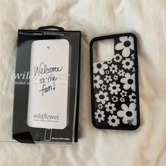 Wildflower 13 Pro Max Black and White Floral Phone Case - Picture 2 of 4